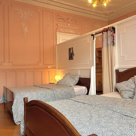 Plein Centre, 42m Au Calme Avec Balcon Et Wifi Aix-les-Bains