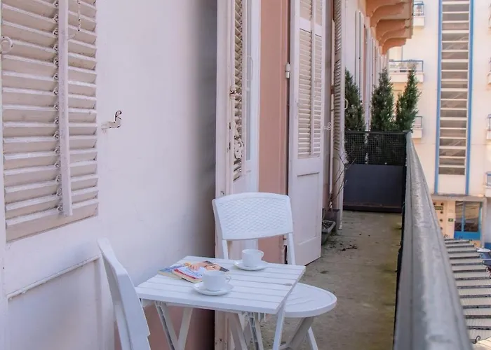 Apartment Plein Centre, 42m Au Calme Avec Balcon Et Wifi *
